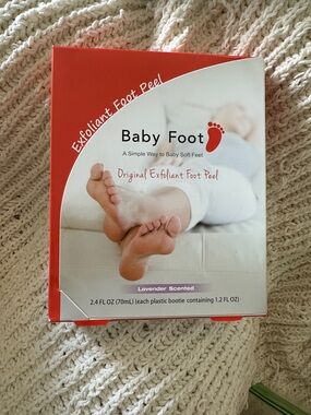 Baby Foot Original Exfoliant Foot Peel - Red & White Packaging